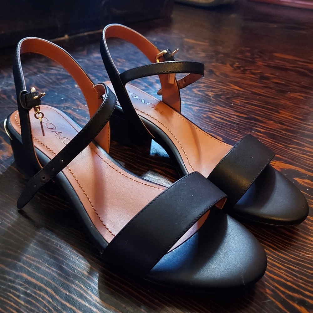 Coach sandals size 5.5